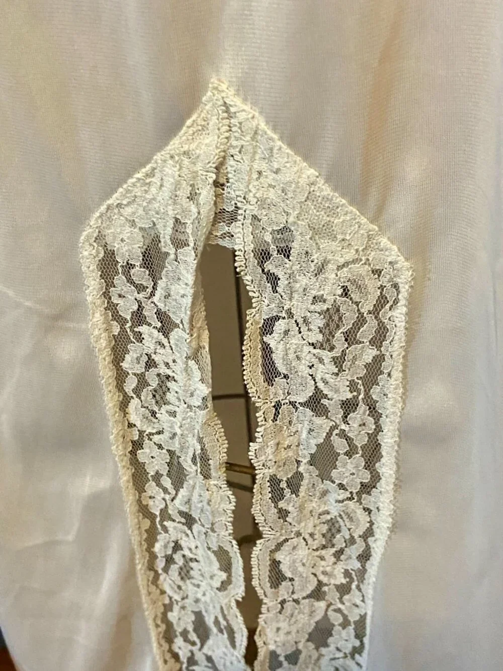 vtg Formal Long Ivory Half Slip LACE Nylon Slit Up Front Cottagecore Coquette L - Picture 4 of 7